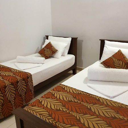 A And D Holiday Inn Anuradhapura Εξωτερικό φωτογραφία
